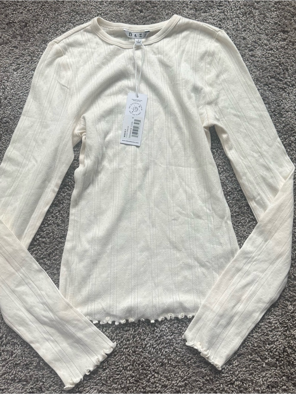 DAZE Cream Ribbed Long-Sleeve Crew Top with Lettuce Hem